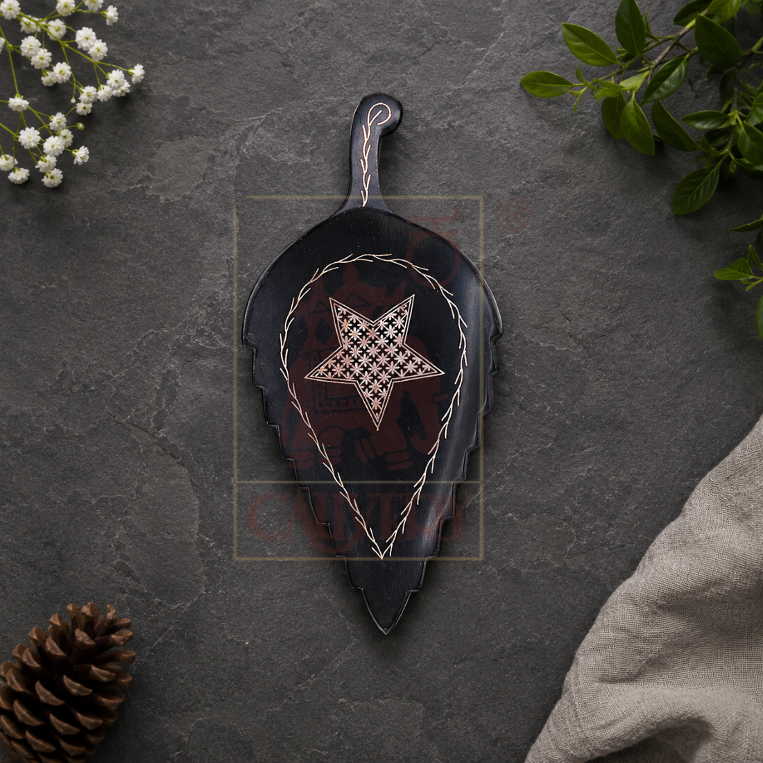 Bidri Leaf Tray